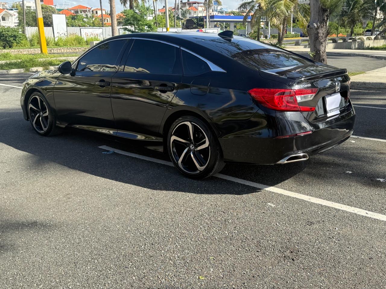 Honda Accord Sport fotografía 3